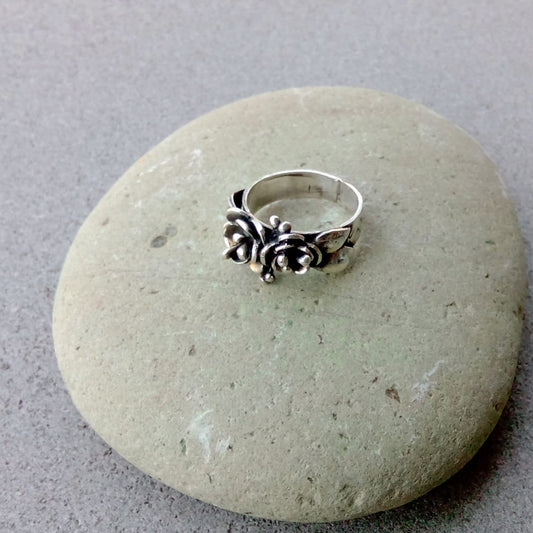 Sterling silver flower ring, botanical, boho, floral, bohemian, ethnic, rustic, artisan, armenian jewelry, silversmith jewelry, oxidized