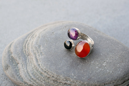 Big Armenian silversmith ring sterling silver cocktail statement with orange carnelian, purple amethyst and black onyx, silversmith