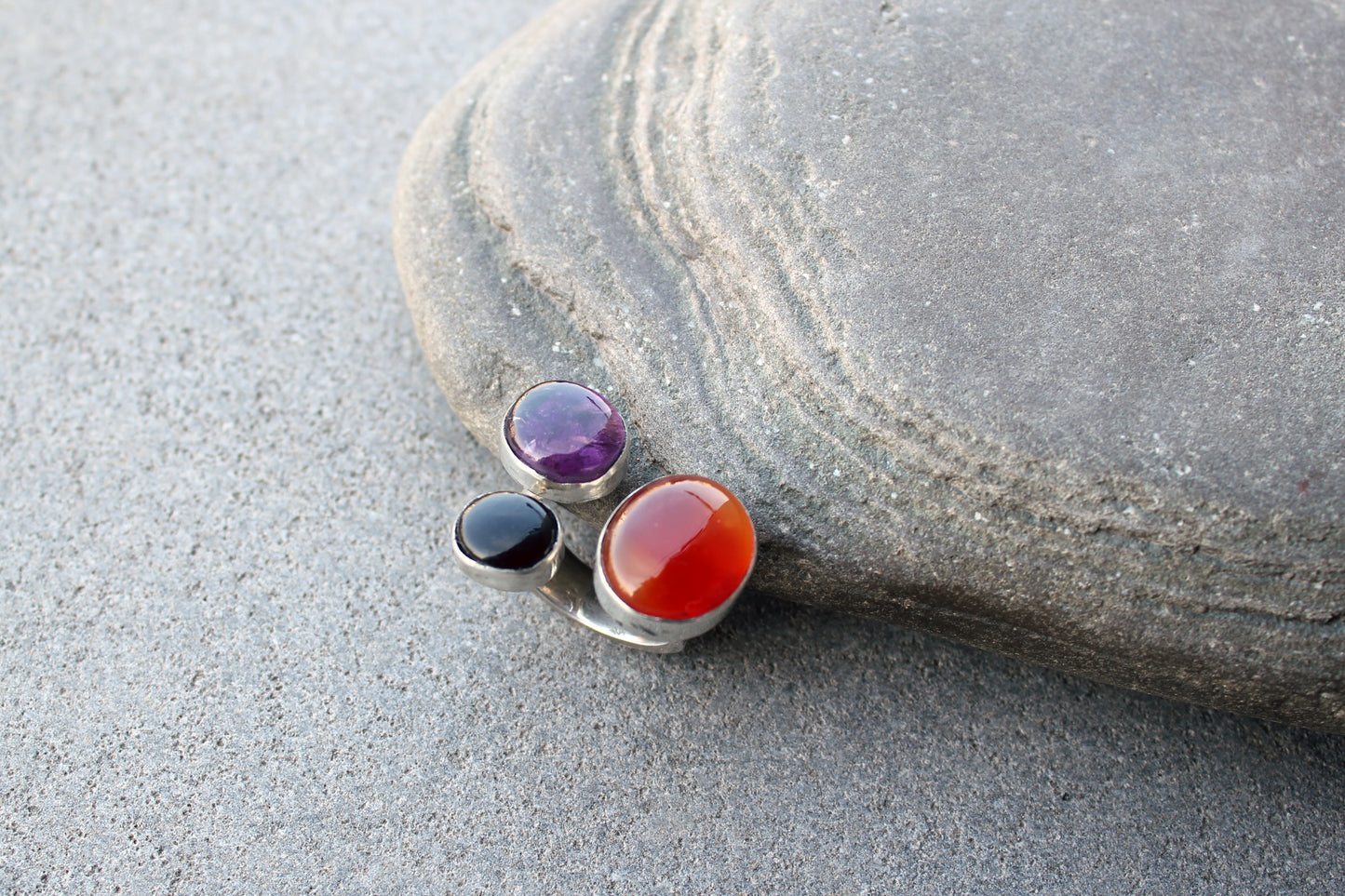 Big Armenian silversmith ring sterling silver cocktail statement with orange carnelian, purple amethyst and black onyx, silversmith