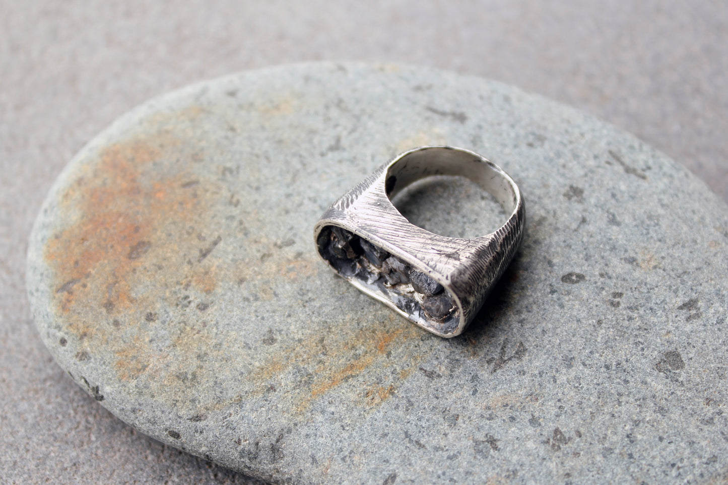 Sterling silver brutalist oxidized Armenian ring with rough sapphire gemstones, silversmith, harsh architectural band