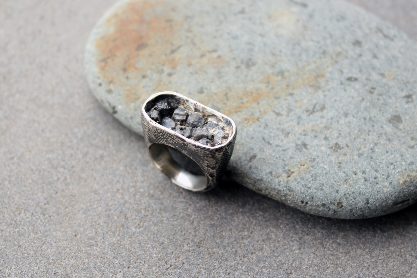 Sterling silver brutalist oxidized Armenian ring with rough sapphire gemstones, silversmith, harsh architectural band